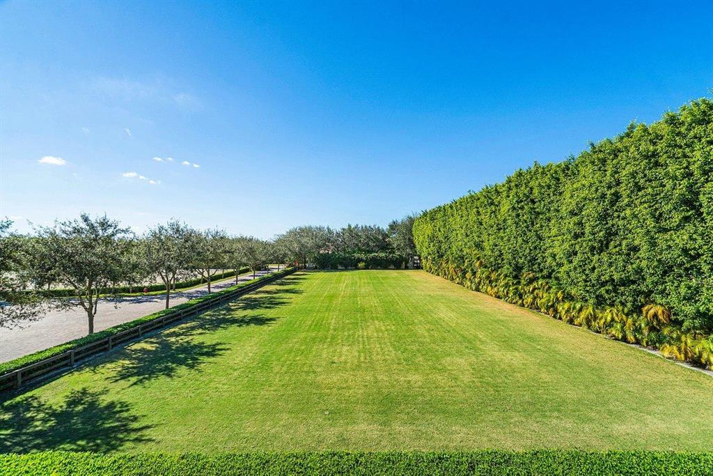 GRAND PRIX FARMS - Residential