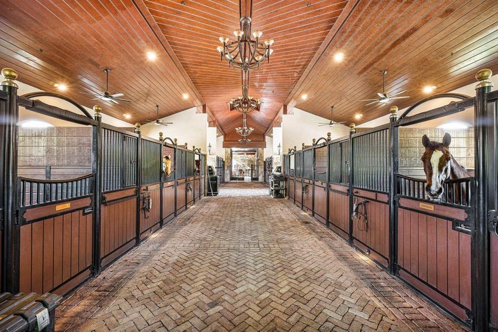 GRAND PRIX FARMS - Residential