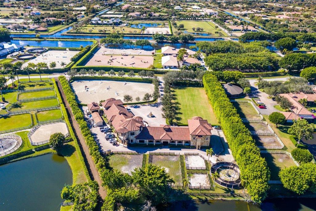 GRAND PRIX FARMS - Residential