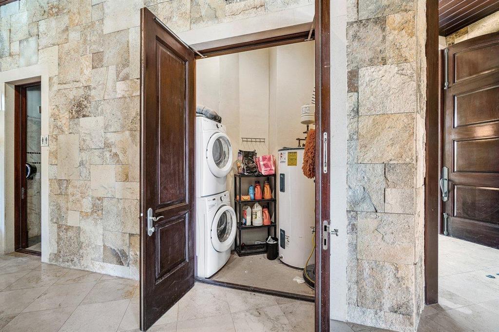 GRAND PRIX FARMS - Residential