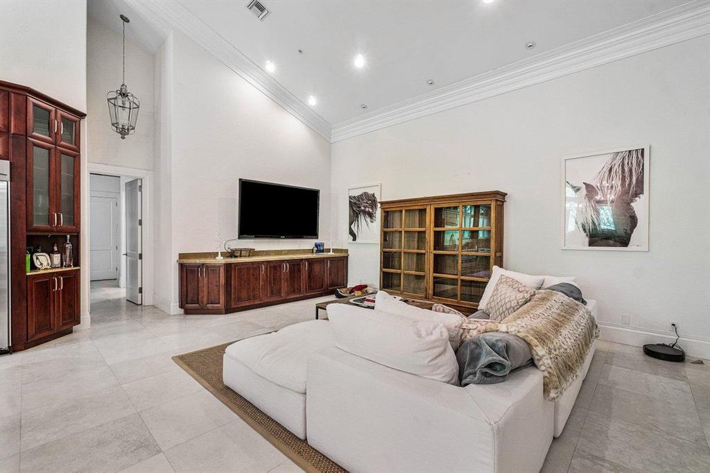 GRAND PRIX FARMS - Residential