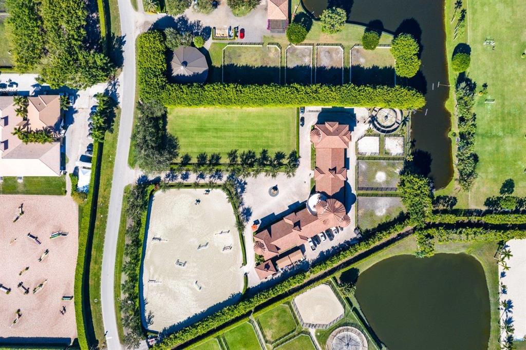 GRAND PRIX FARMS - Residential