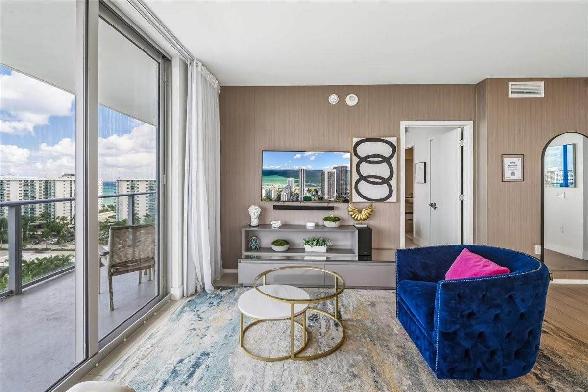 Hyde Beach House - Residential