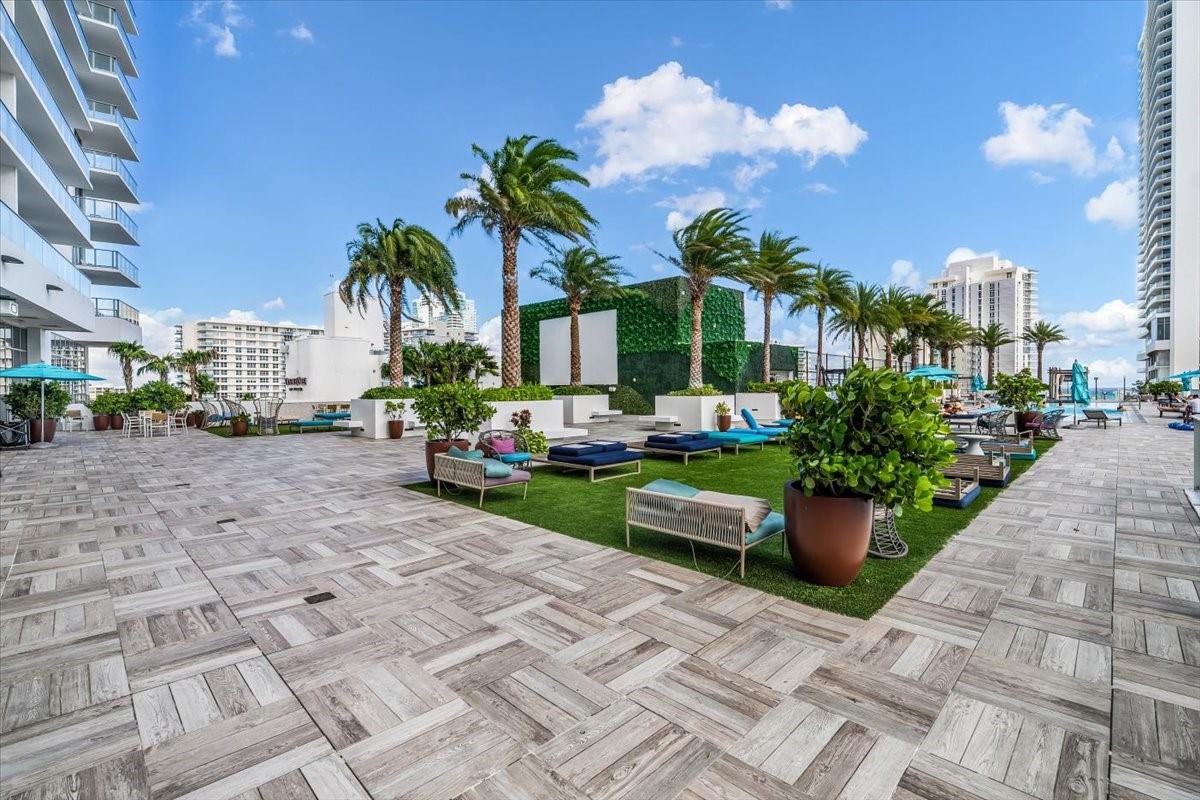 Hyde Beach House - Residential