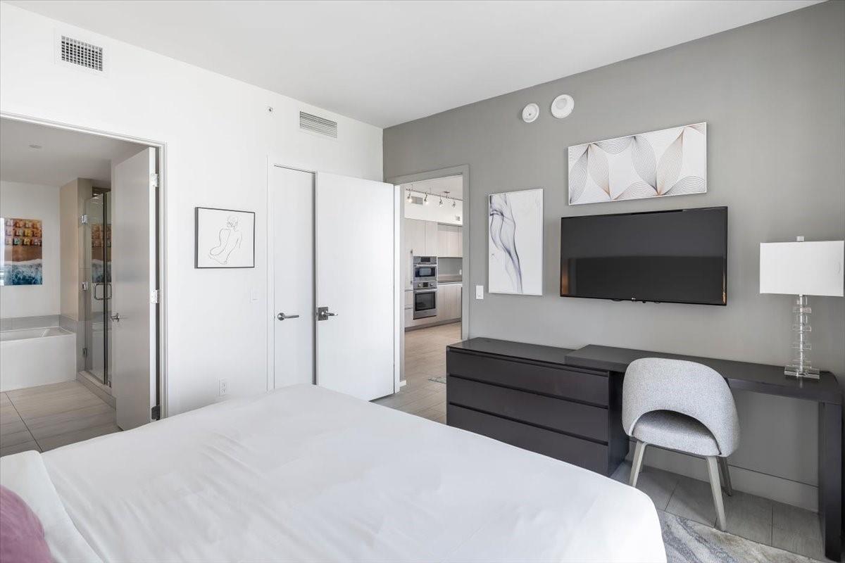 Hyde Beach House - Residential