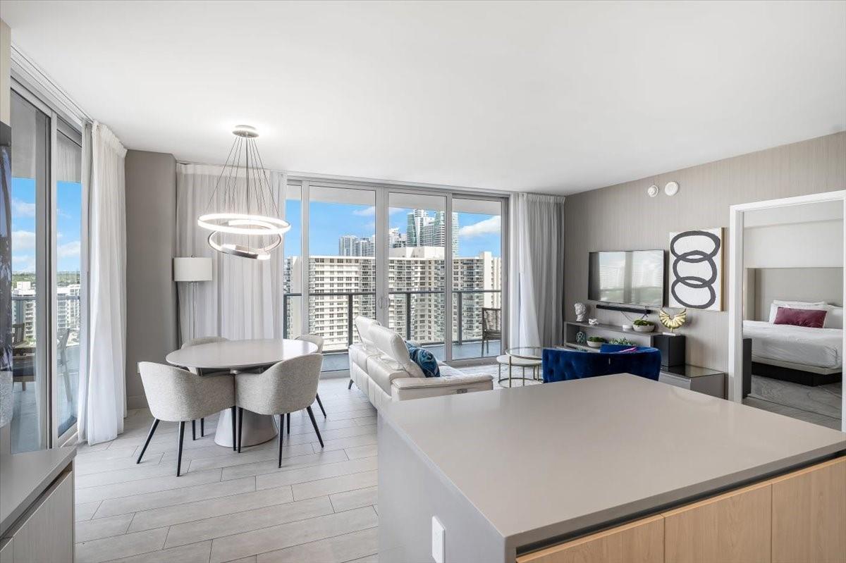 Hyde Beach House - Residential