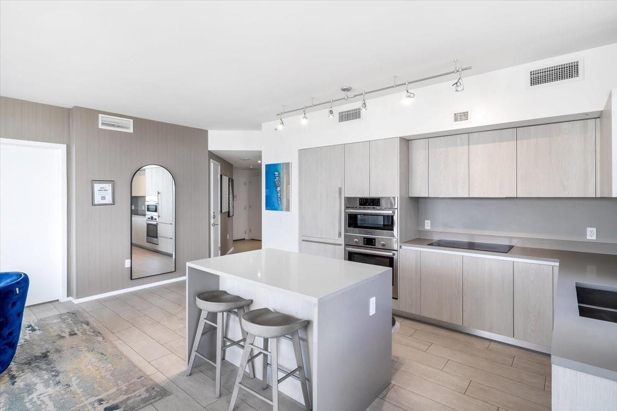 Hyde Beach House - Residential