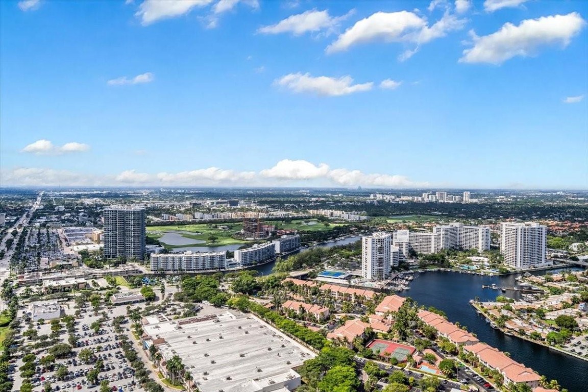 4010 S Ocean Drive R1102