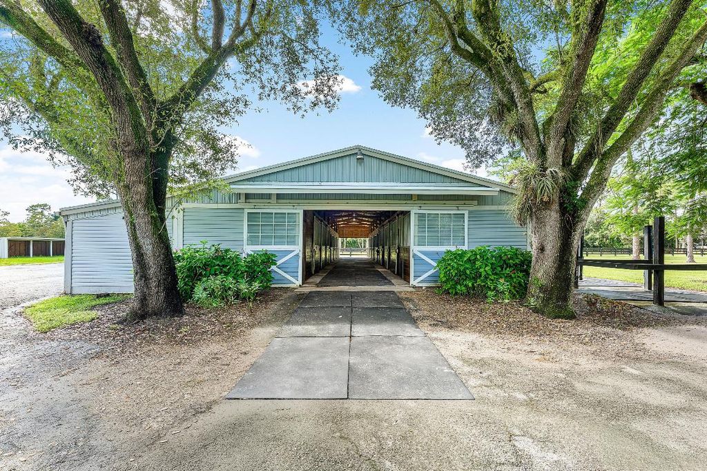 Photo of 1815 E Road, Loxahatchee Groves, FL 33470 (MLS # R11130513)