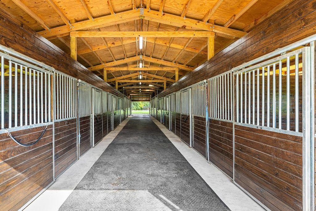 Photo of 1815 E Road, Loxahatchee Groves, FL 33470 (MLS # R11130513)