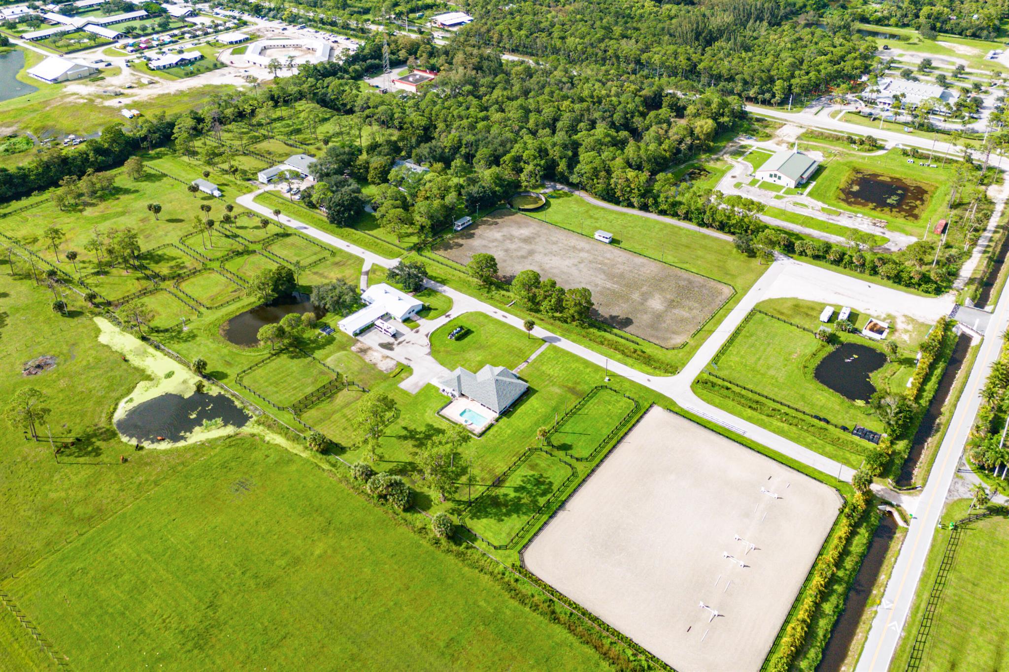 LOXAHATCHEE GROVES - Residential Lease