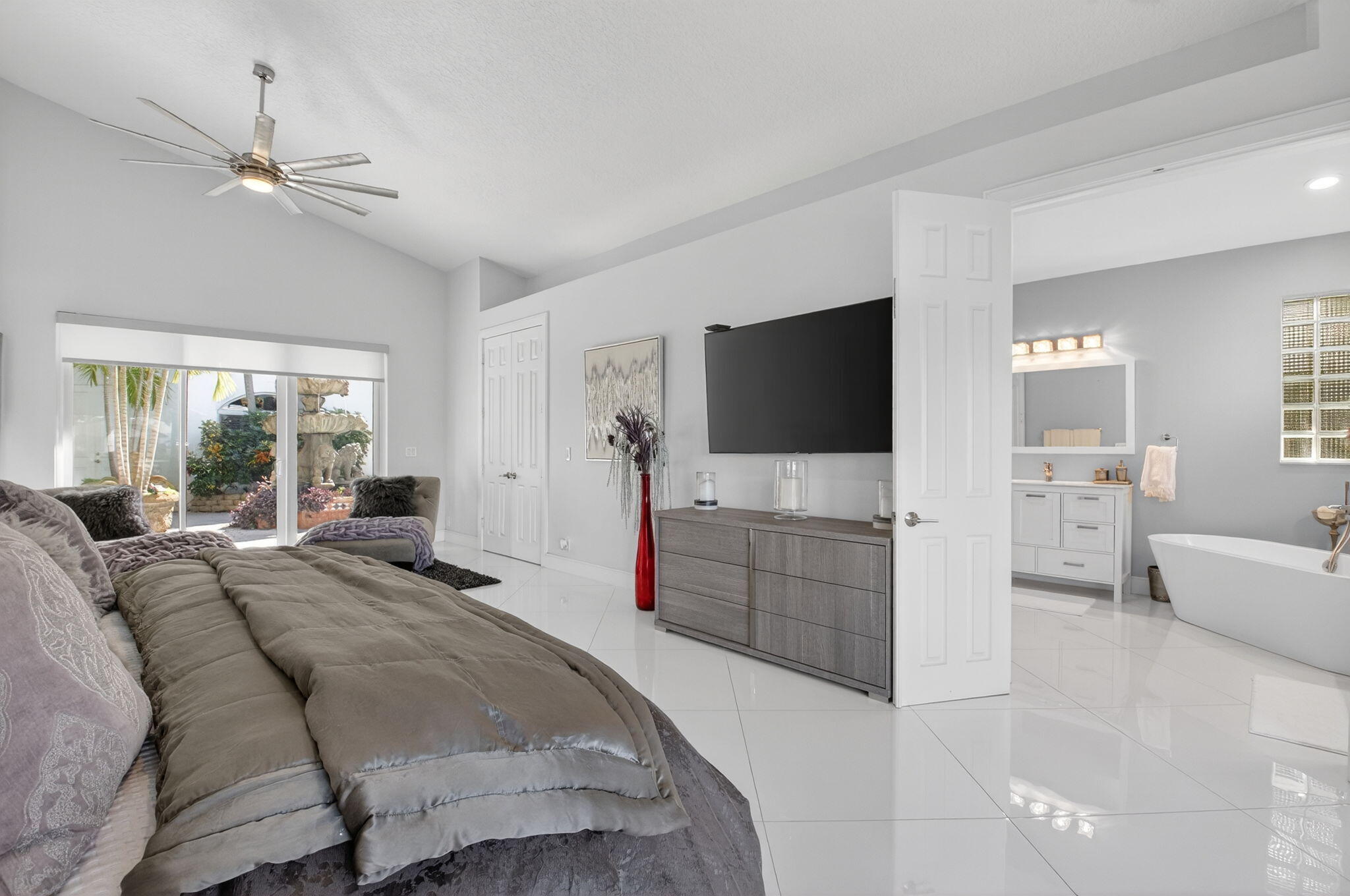 The Hamlet at Seagate Golf - Residential