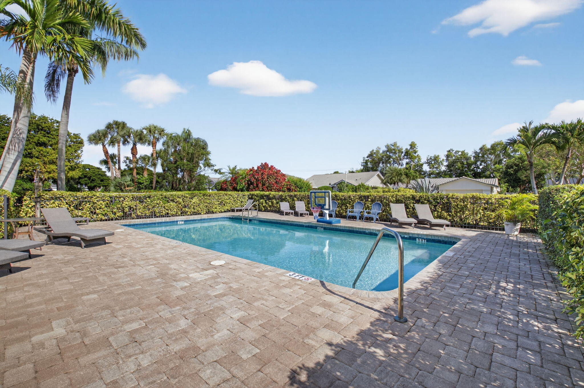 The Hamlet at Seagate Golf - Residential