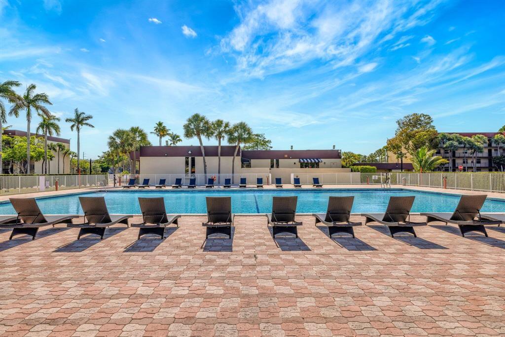 CYPRESS CHASE NORTH NO 2 CONDO - Residential