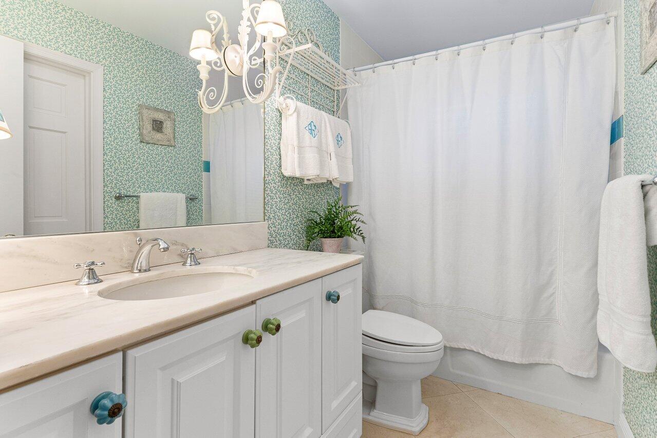 QUAIL RIDGE COND 7 - Residential