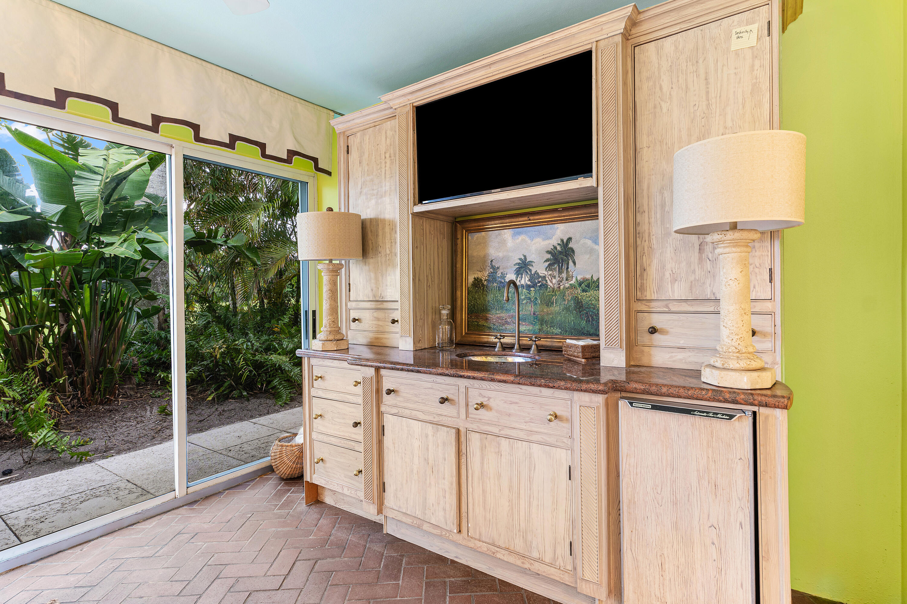 QUAIL RIDGE COND 7 - Residential