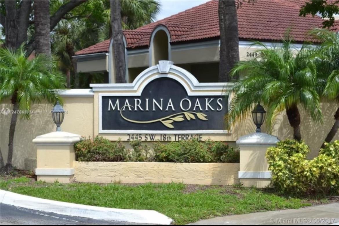 This serene Marina Oaks condo has been completely renovated and is in impeccable condition. The building is undergoing an impressive transformation with new roof and upcoming painting. New, stainless-steel appliances, washer/dryer and air conditioning. Interior is freshly painted. Updated kitchen cabinetry. Home is move-in ready. Enjoy the spacious feel with vaulted ceilings and tile flooring. The screened in patio is a perfect spot to relax. This subdivision provides great amenities, pool and convenient access to I-595 and I-95, is 10 mins to FLL airport and 15 mins to Hard Rock Casino. Marina Oaks is a center hub to many desirable destinations.
Don’t miss out on this opportunity to rent a beautifully remodeled condo in a highly regarded location! Small to medium sized dogs considered.
