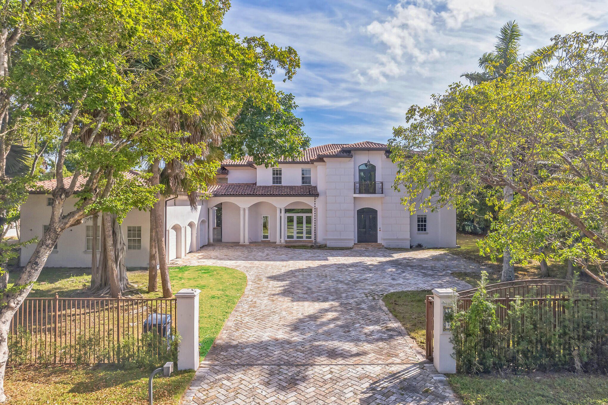 HELMS COUNTRY ESTATES RE- - Residential