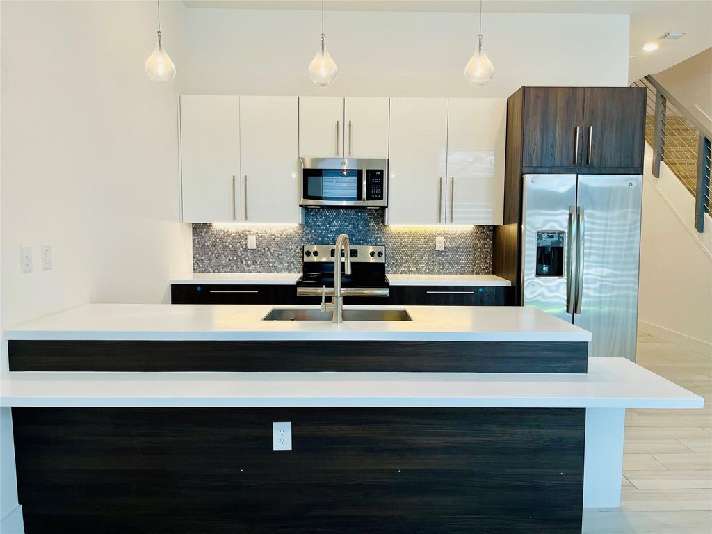 Photo of 4385 NW 9th Street #4385, Plantation, FL 33317 (MLS # F10507589)