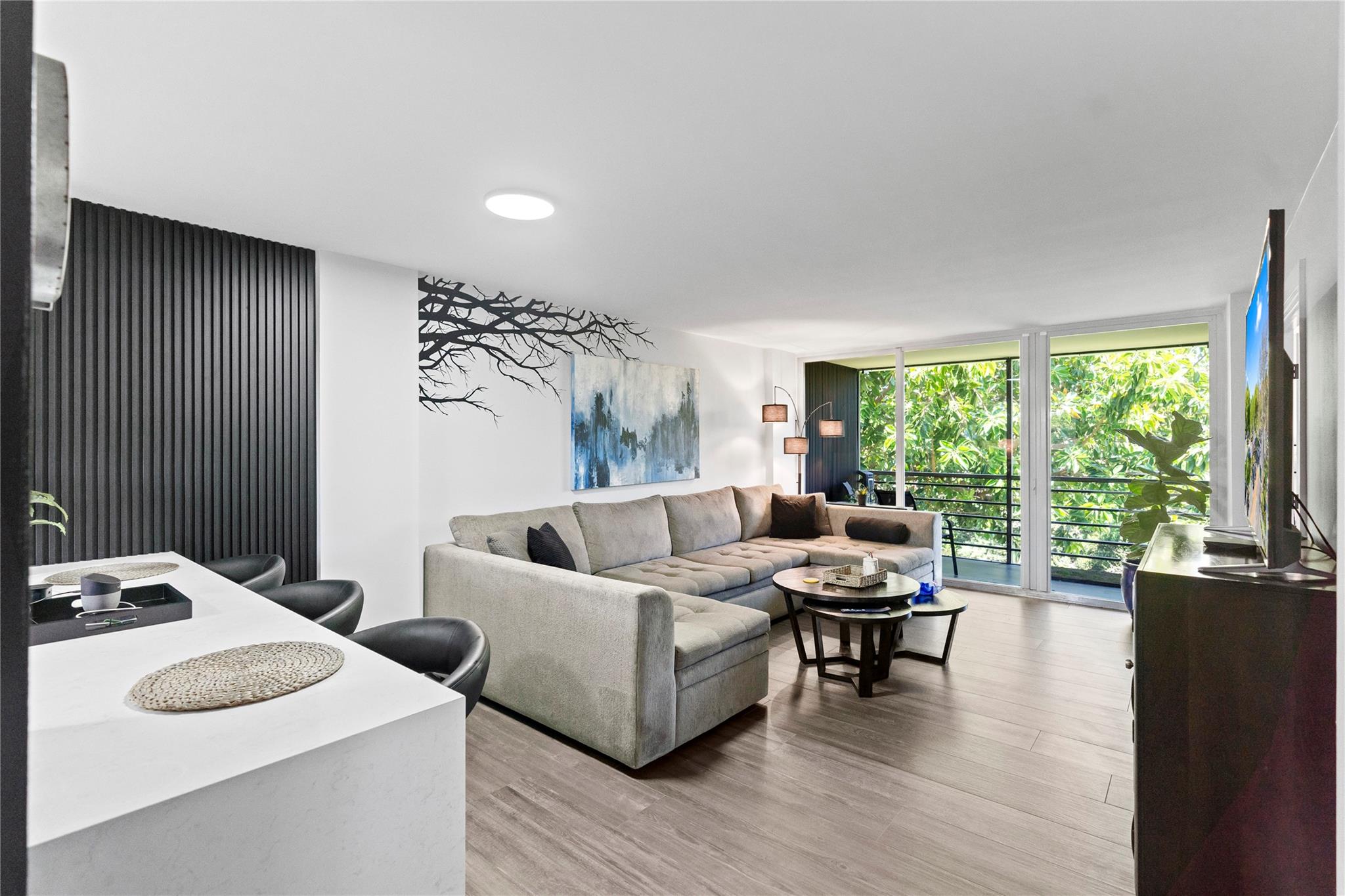 104 Royal Park Dr 4H