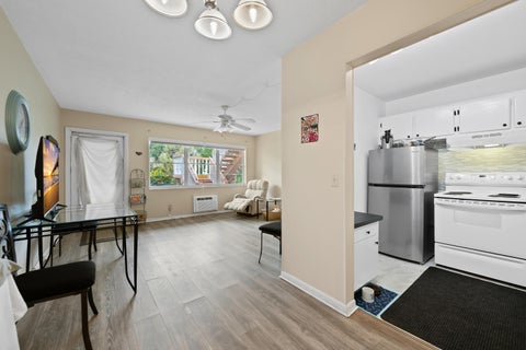 Tiny photo for 170 Canterbury, West Palm Beach, FL 33417 (MLS # B26036965)