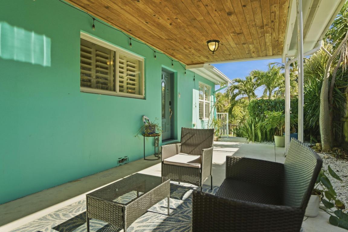 LAKE WORTH TOWN OF - Residential Lease