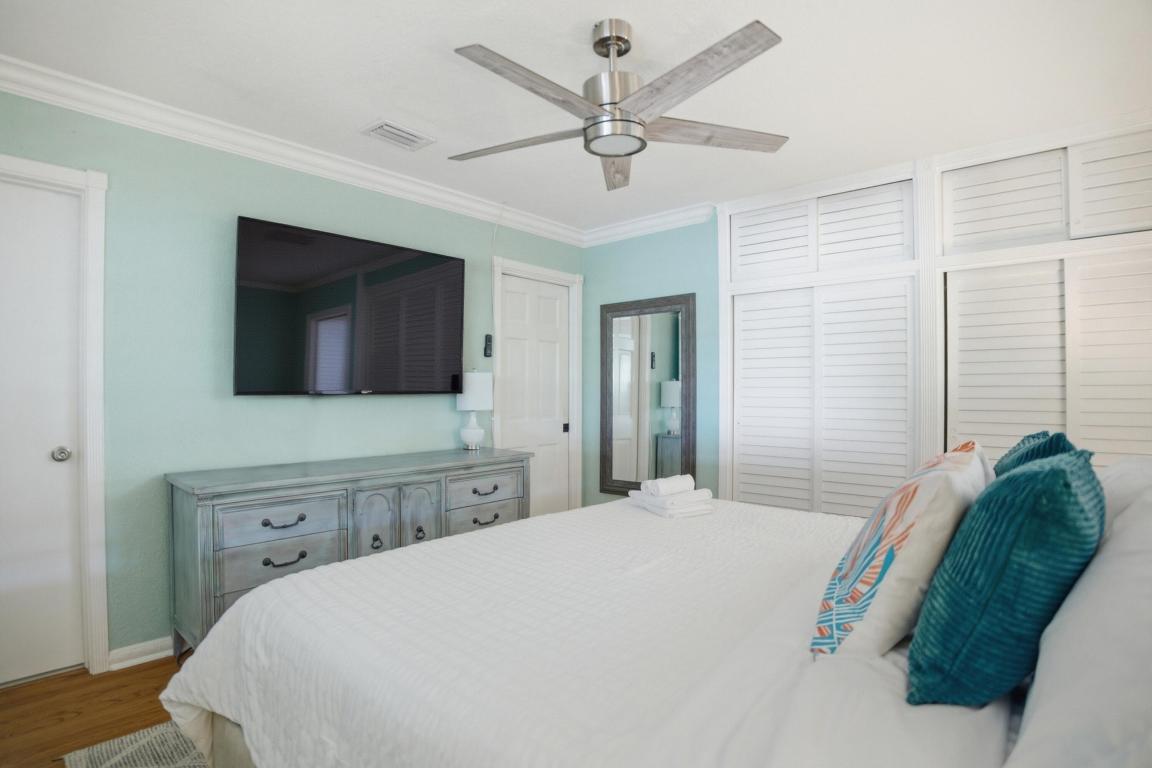 LAKE WORTH TOWN OF - Residential Lease