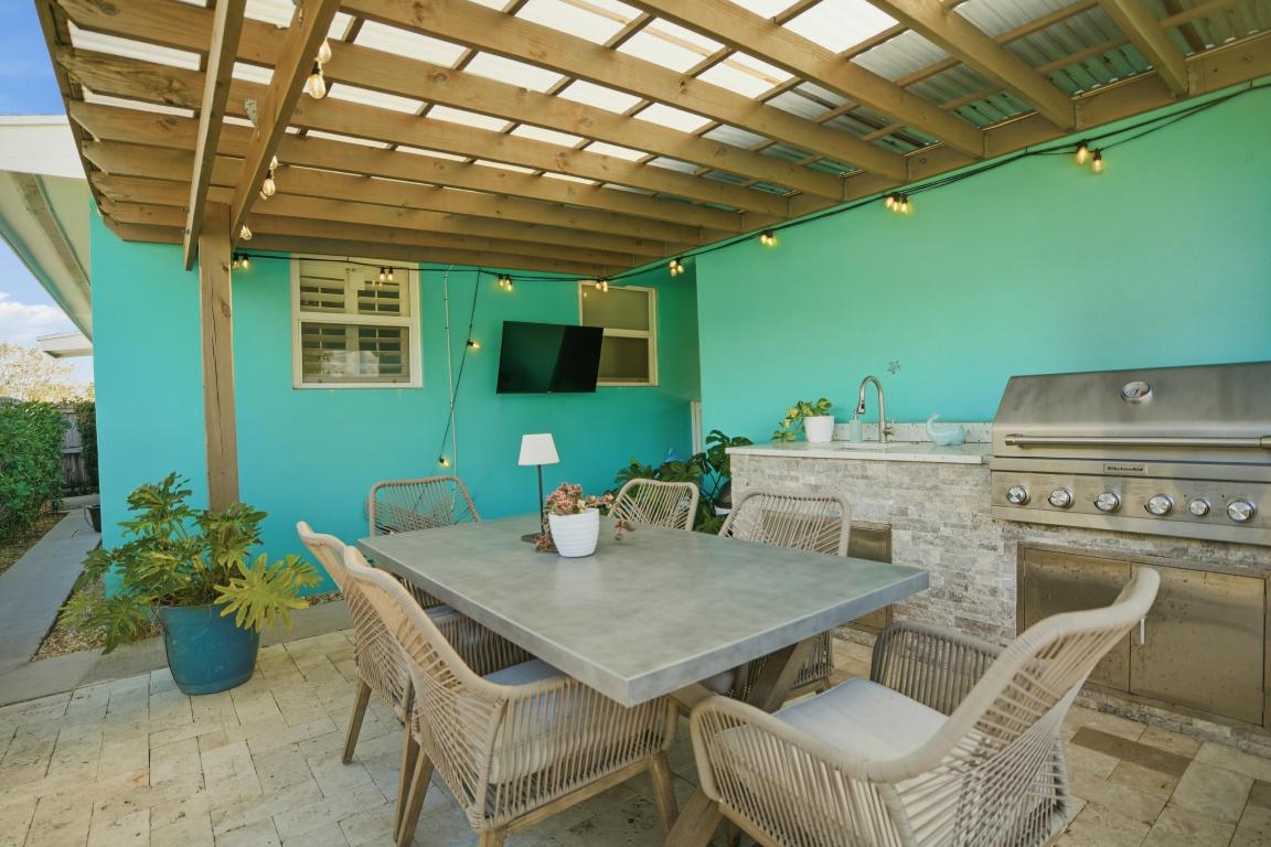 LAKE WORTH TOWN OF - Residential Lease