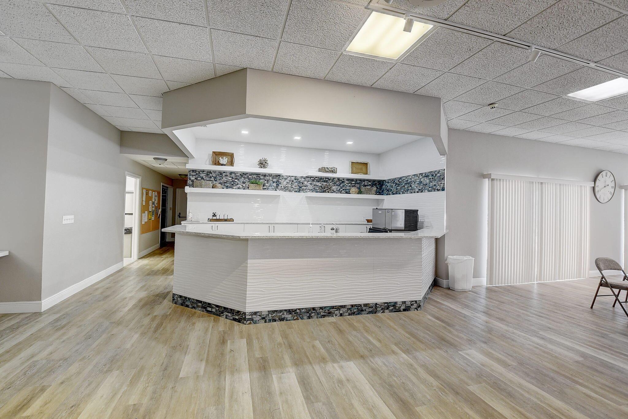 TROPIC BAY CONDO - Residential