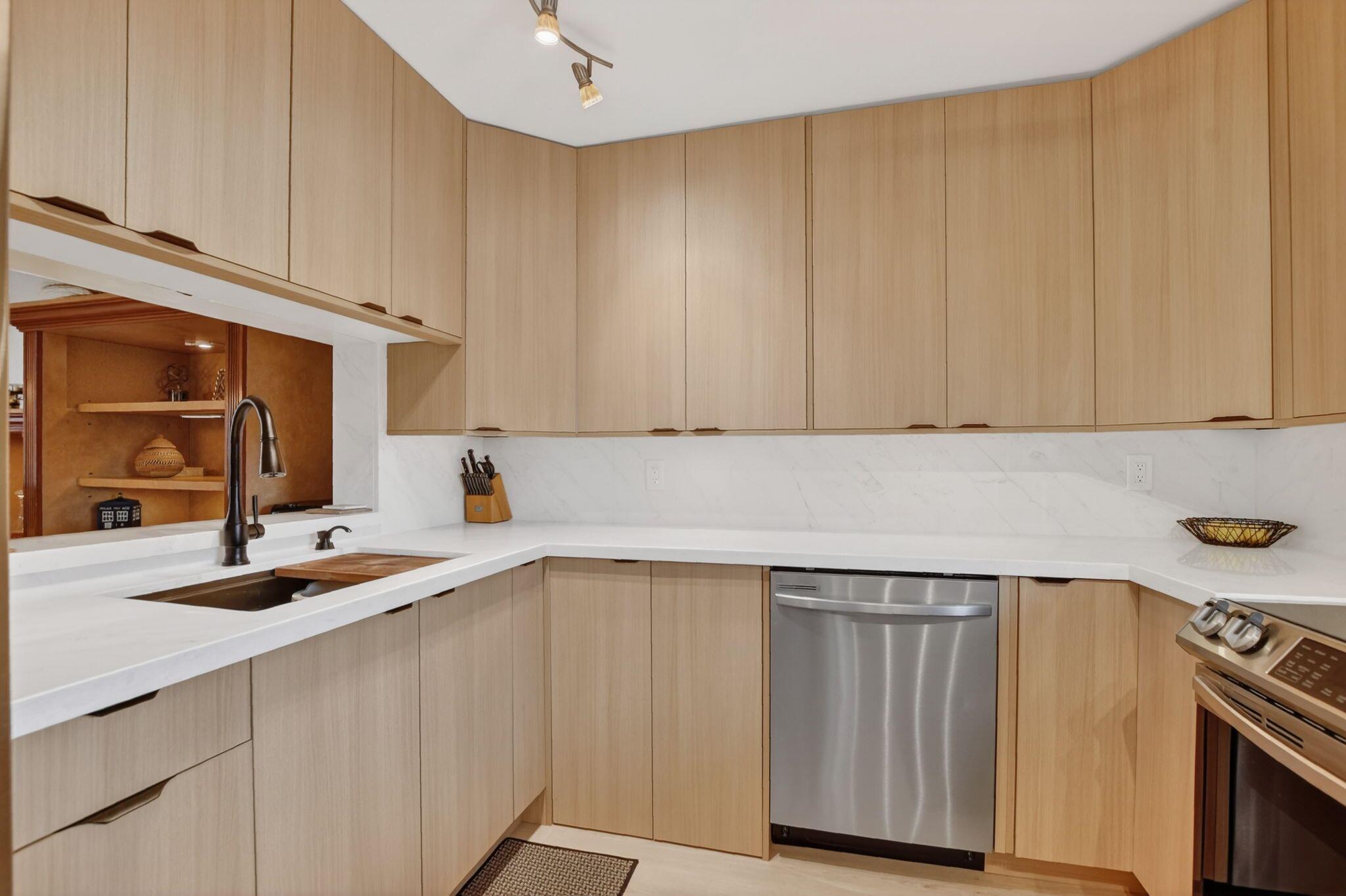 TROPIC BAY CONDO - Residential