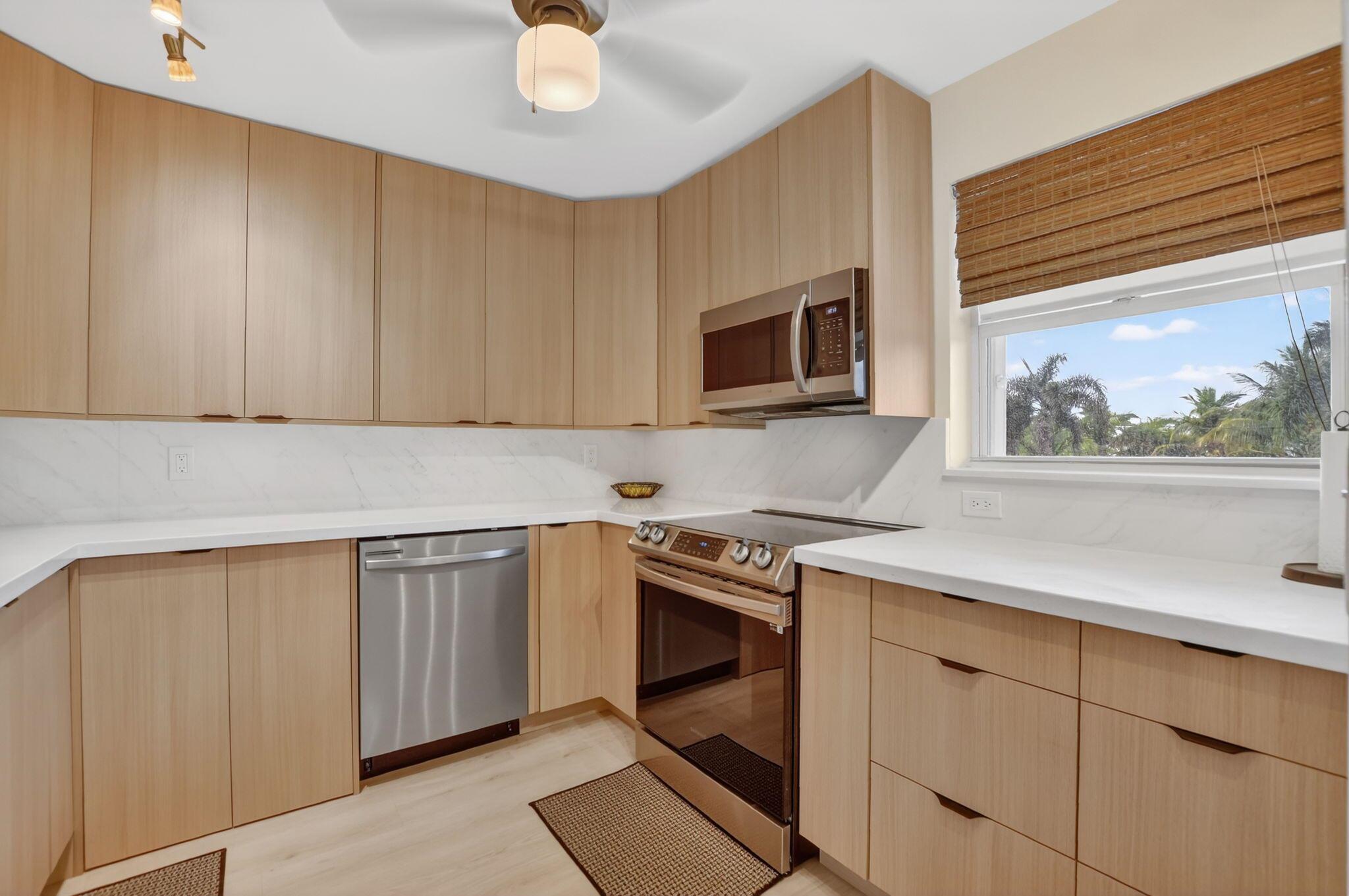 TROPIC BAY CONDO - Residential