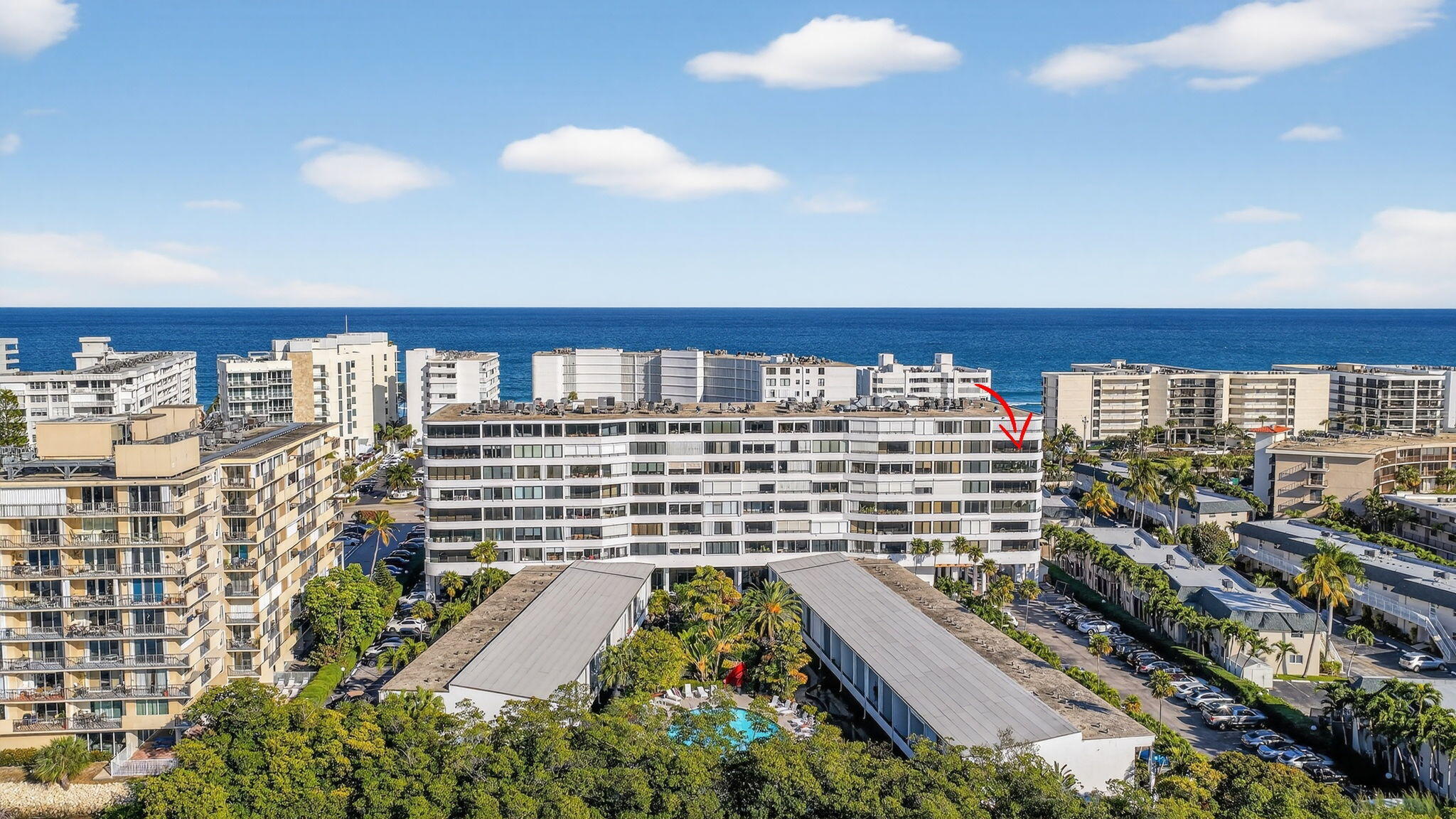 MAYFAIR HOUSE CONDO - Residential