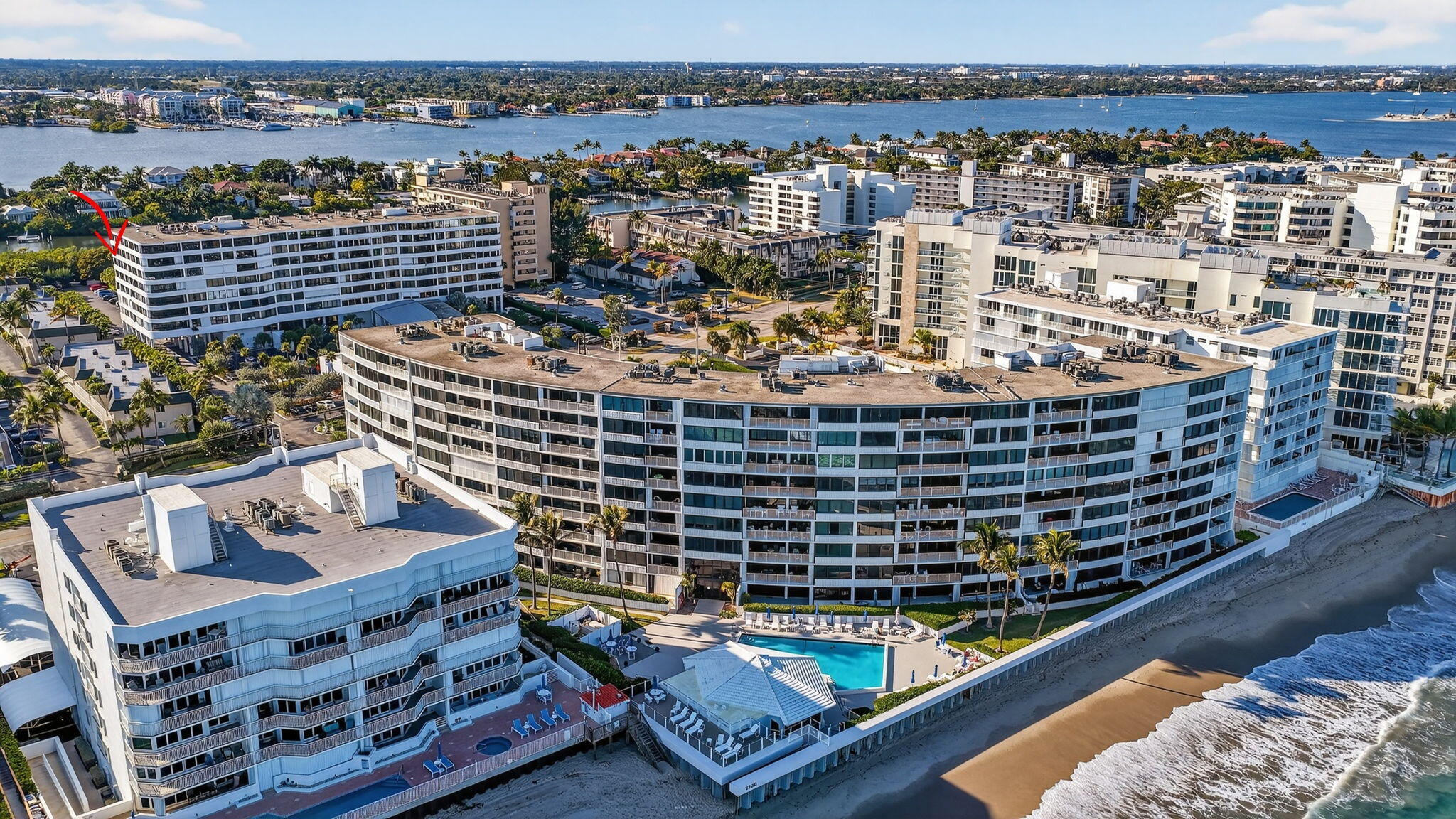 MAYFAIR HOUSE CONDO - Residential