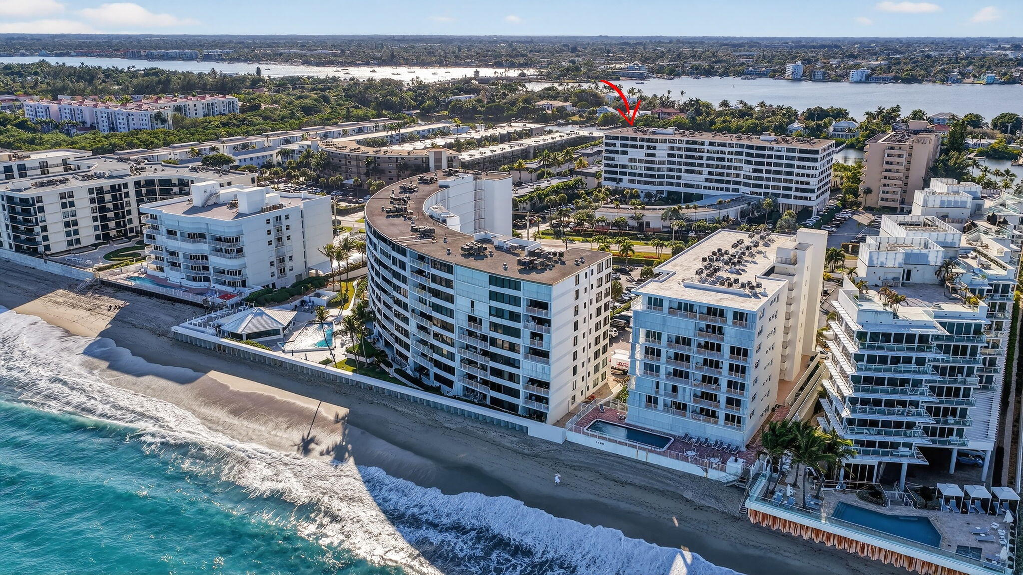 MAYFAIR HOUSE CONDO - Residential