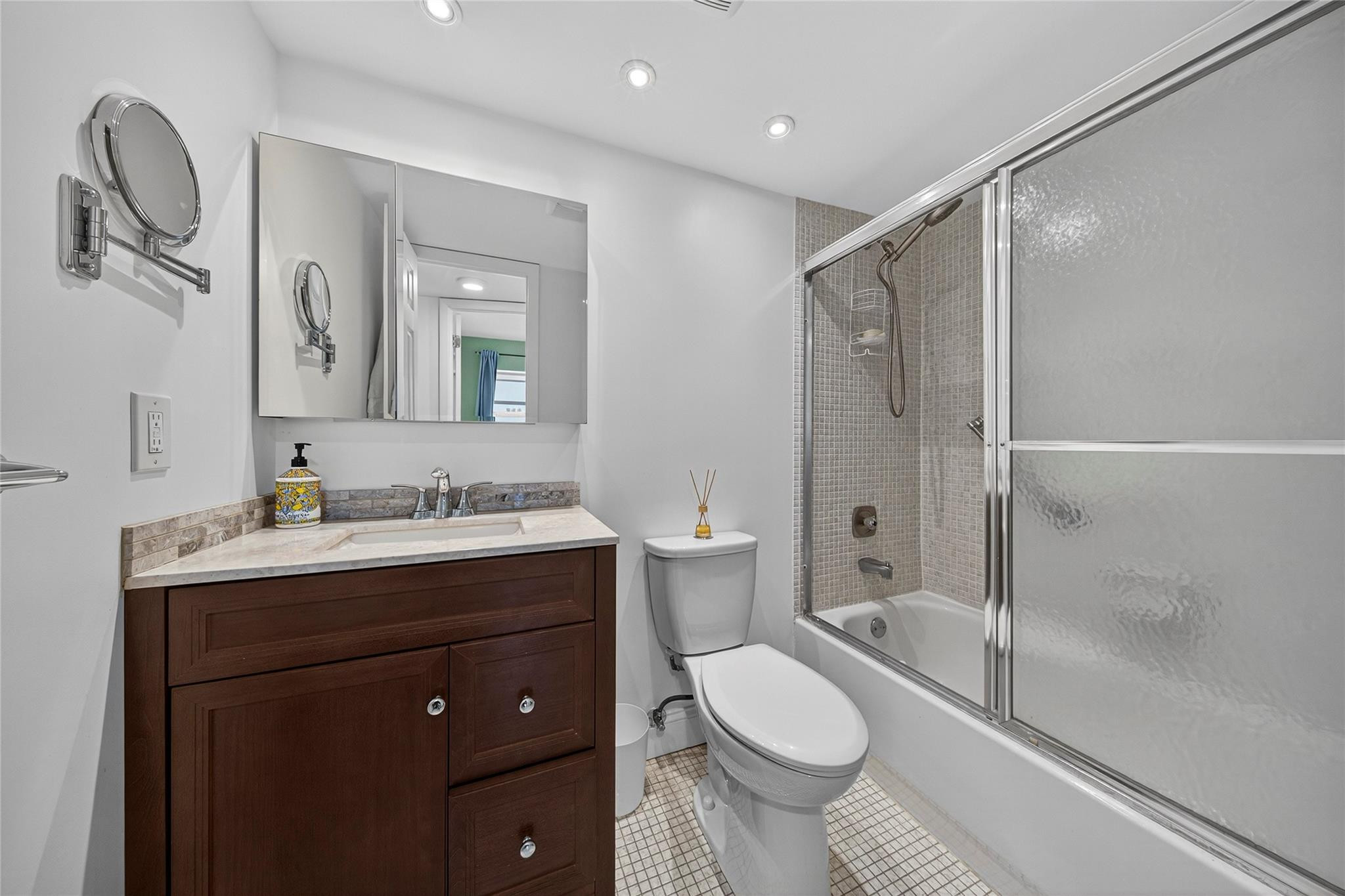 SUNRISE LAKES PHASE 3 - Residential