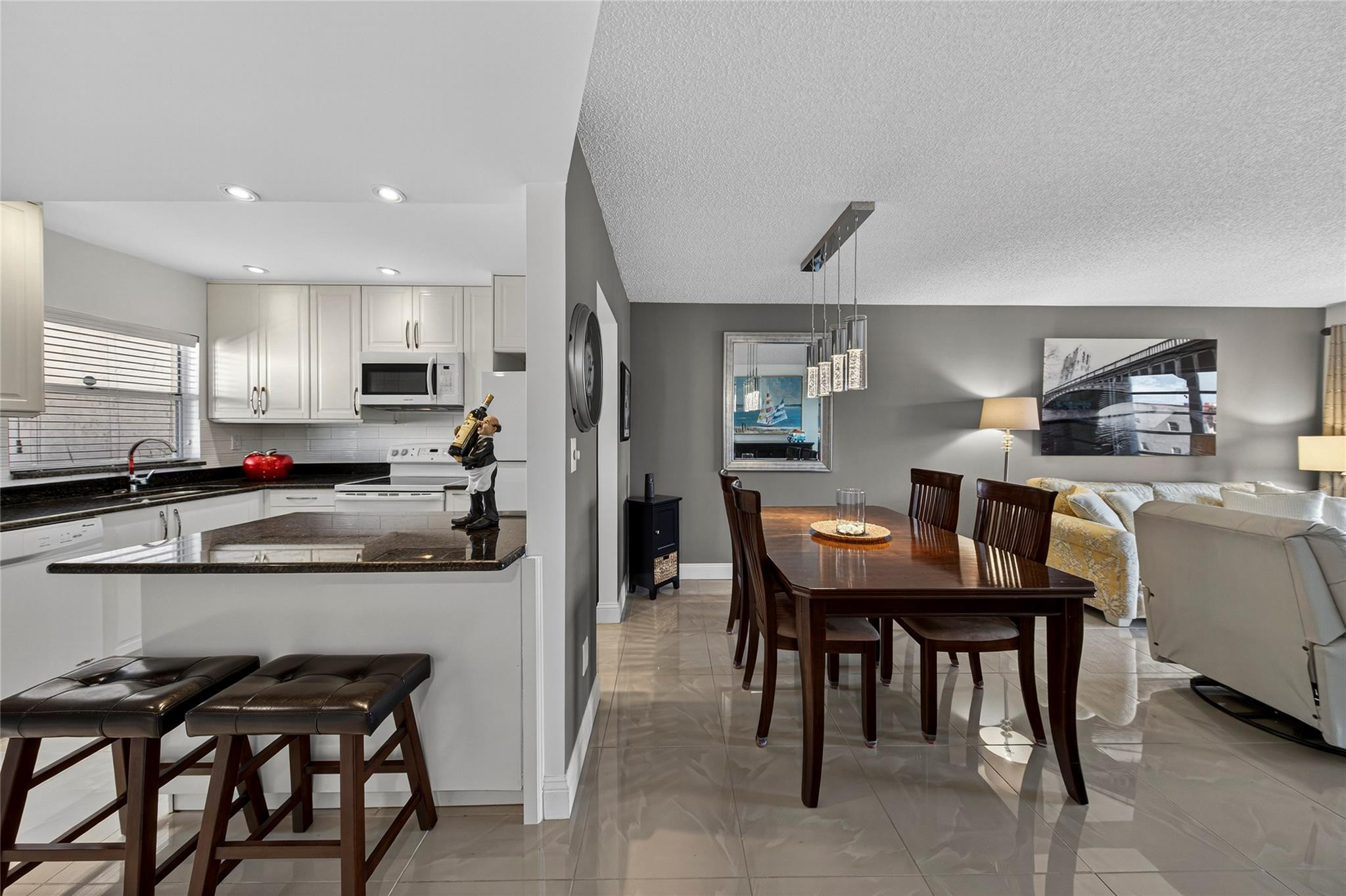 SUNRISE LAKES PHASE 3 - Residential