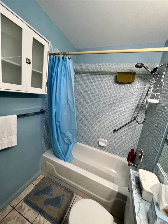 SUNRISE LAKES PHASE 3 - Residential