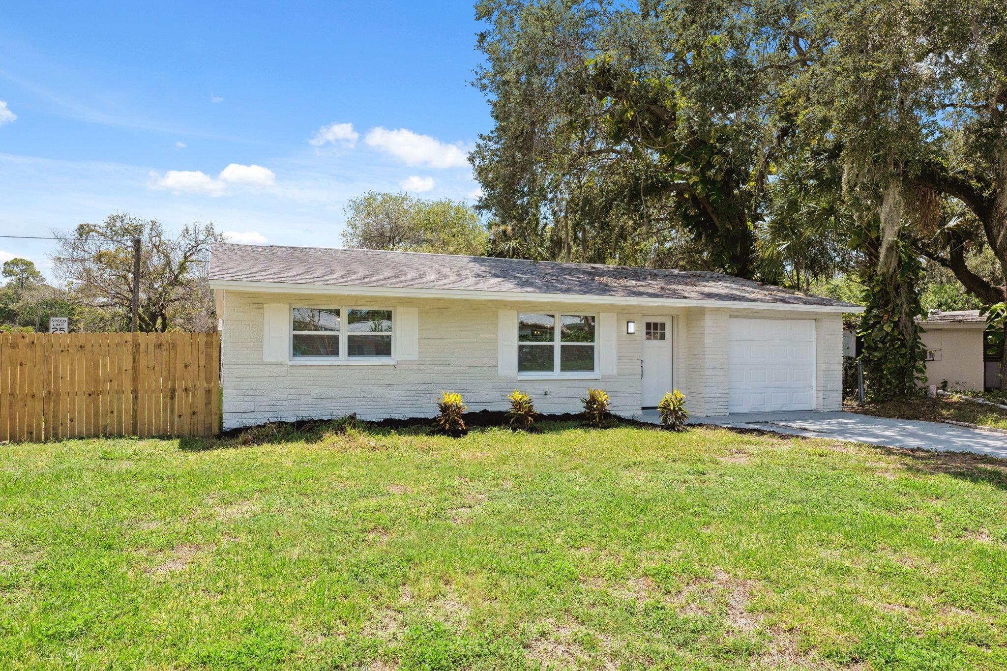 JERIVERNE PLAZA PB 6 PG 5 - Residential Lease