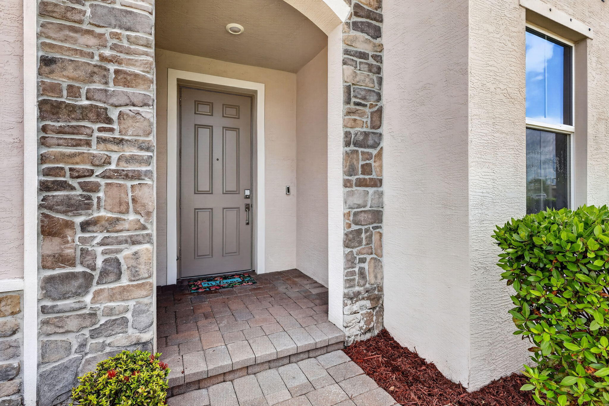 7759 NW Greenbank Circle