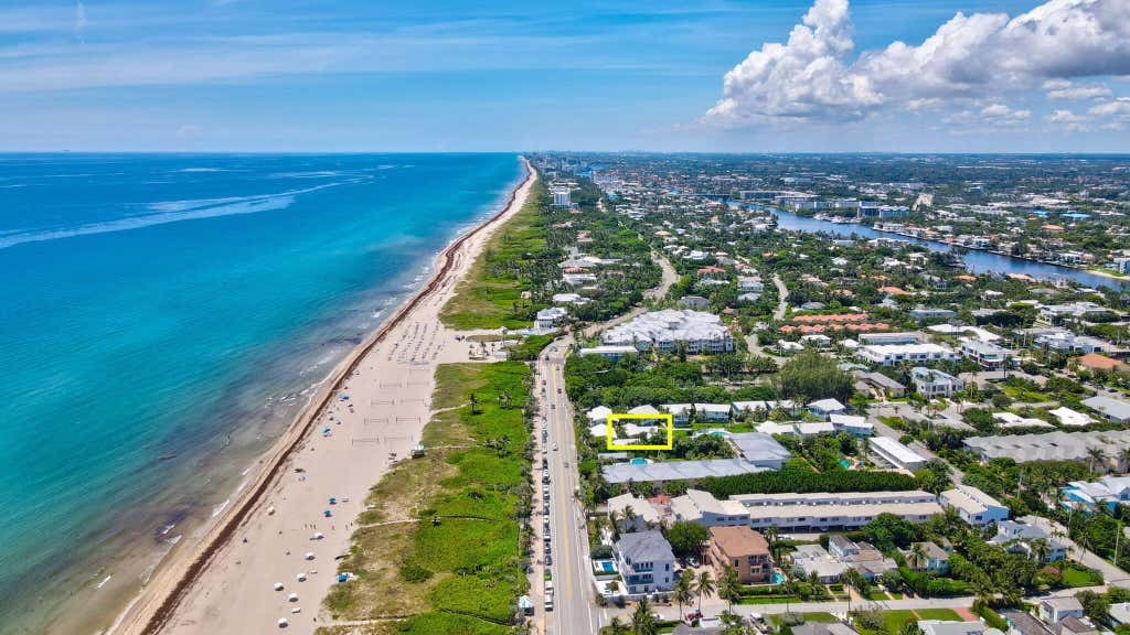 Photo of 320 S OCEAN Boulevard #LP, Delray Beach, FL 33483 (MLS # B26061000)