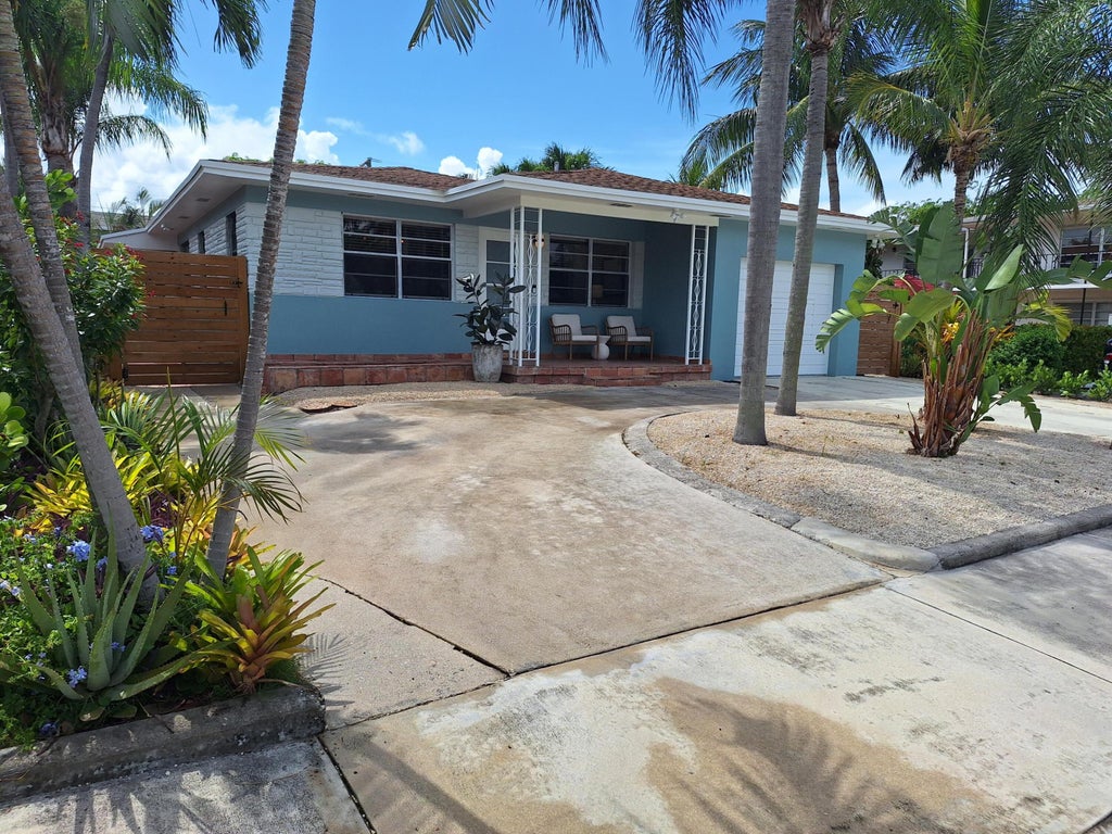 Photo of 705 N M Street #1, Lake Worth Beach, FL 33460 (MLS # R11011083)