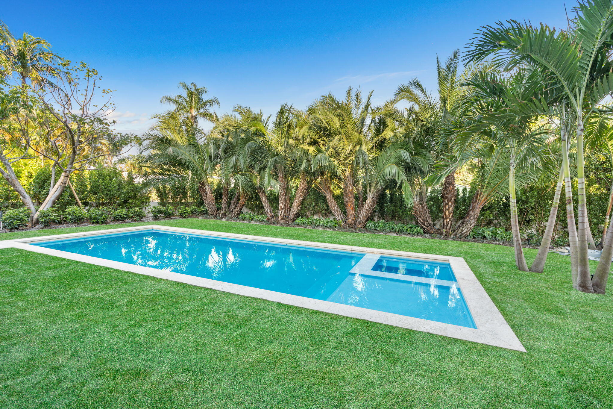 MANANA ESTATES - Residential