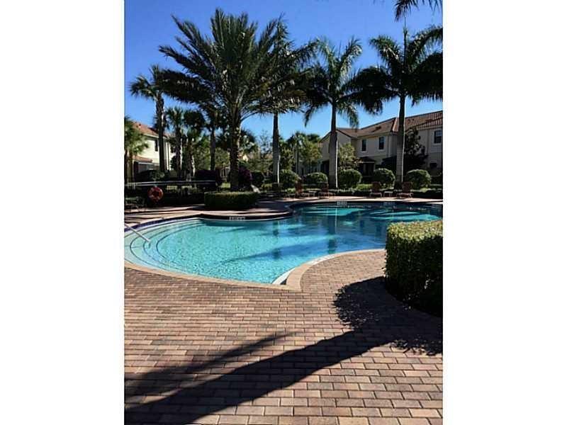 PARKLAND VILLAGE REPLAT 1 - Residential Lease