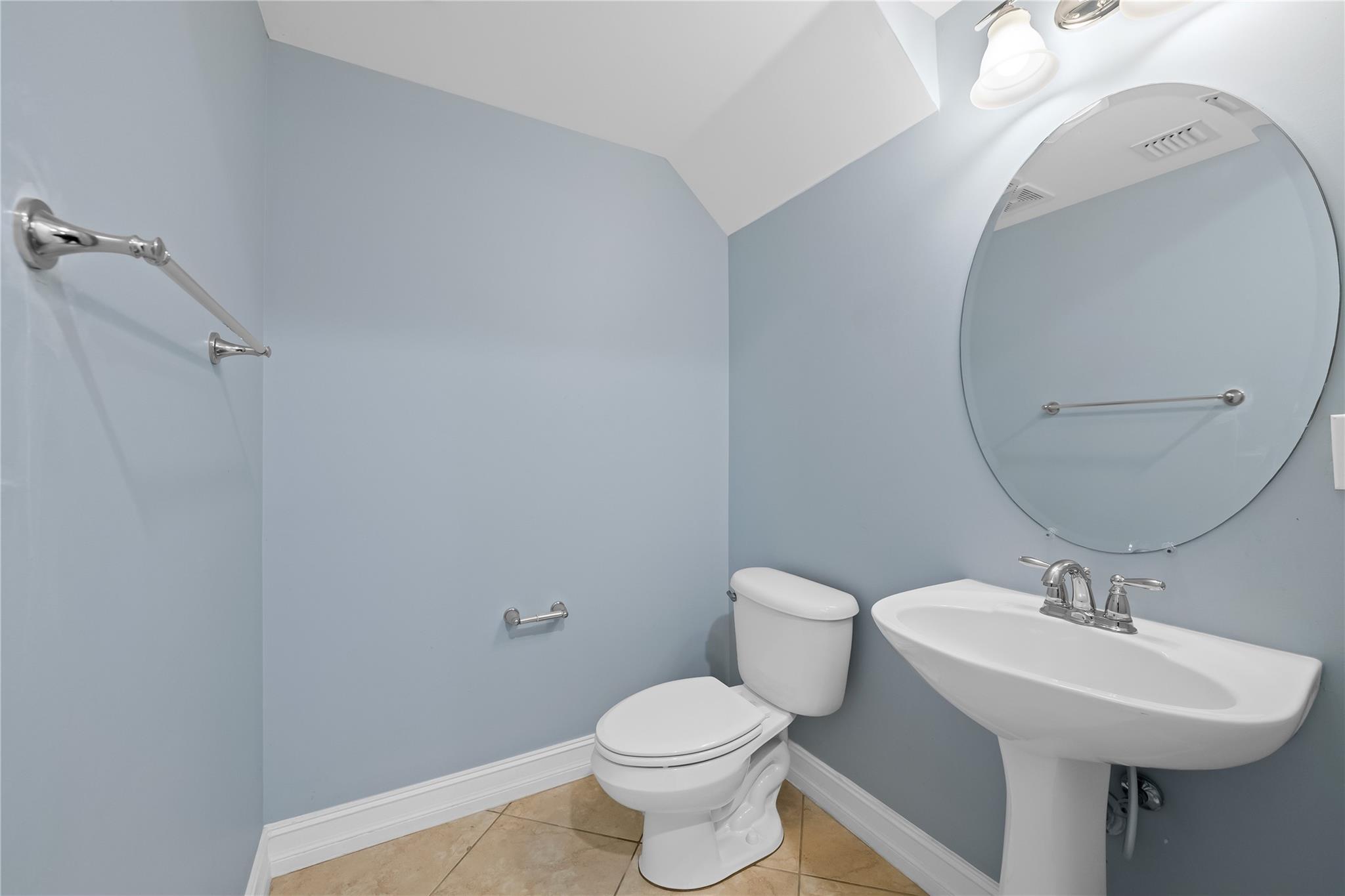 PARKLAND VILLAGE REPLAT 1 - Residential Lease