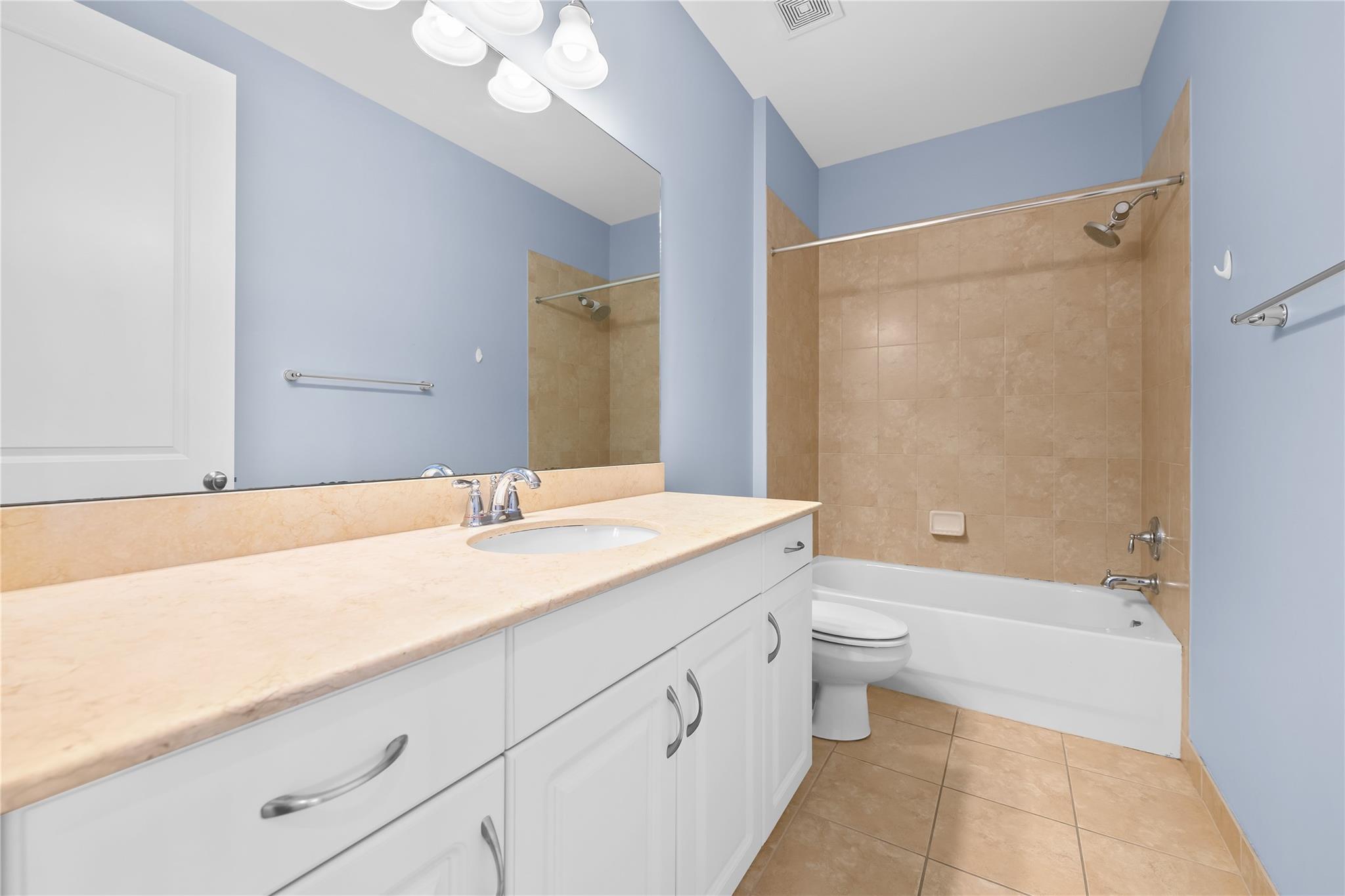 PARKLAND VILLAGE REPLAT 1 - Residential Lease