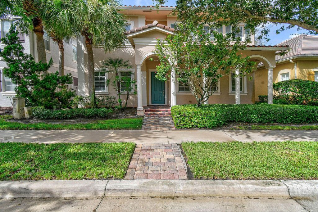 Photo of 158 Ennis Lane, Jupiter, FL 33458 (MLS # R11111522)