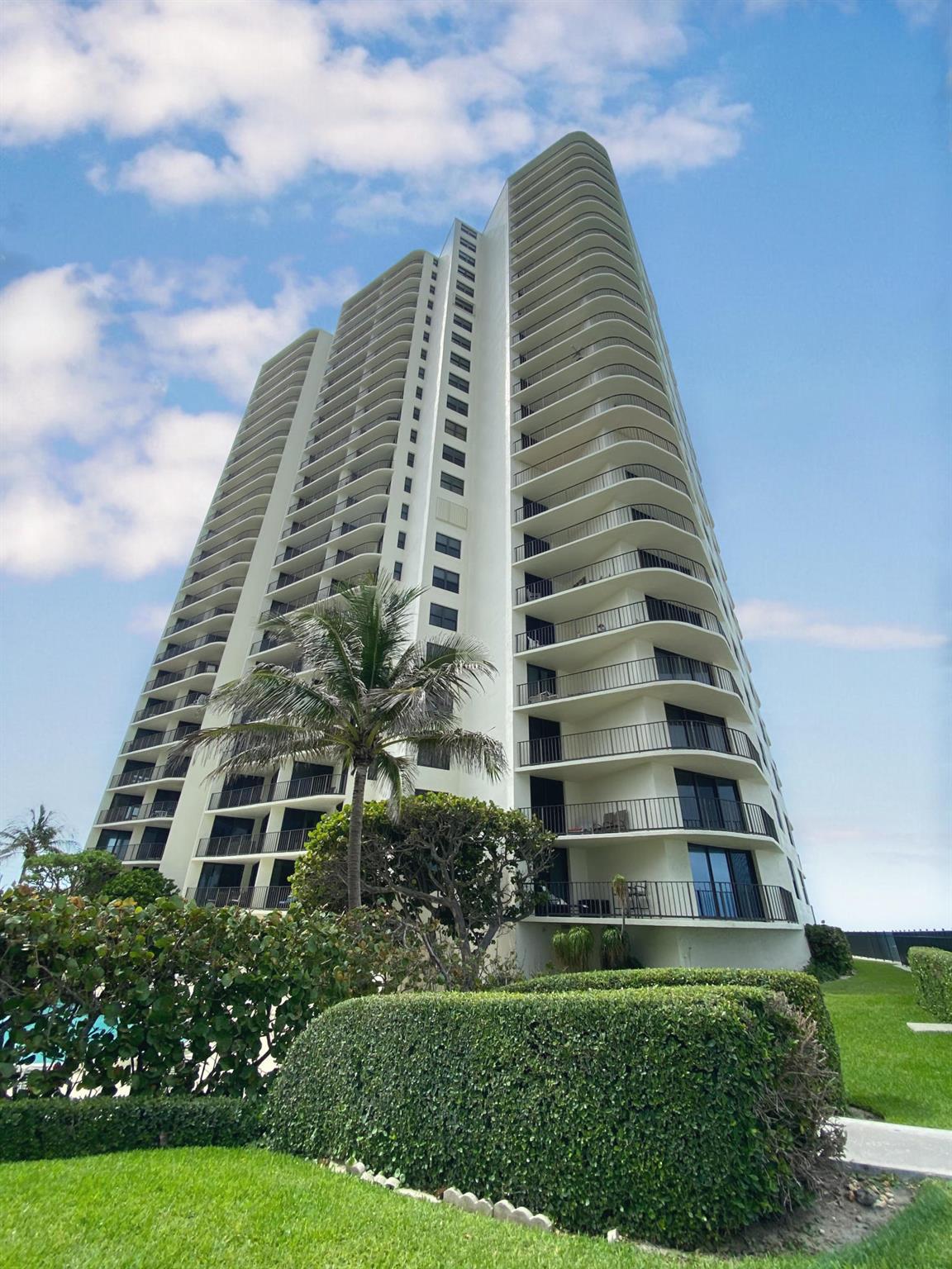 CONNEMARA CONDO - Residential Lease