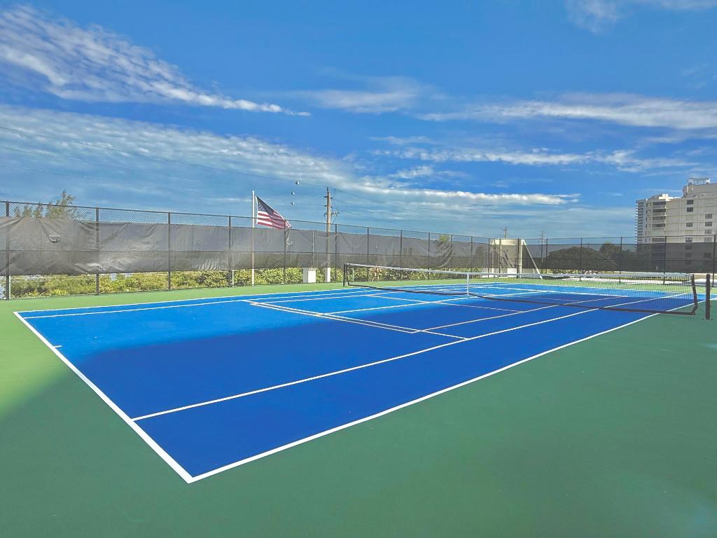 CONNEMARA CONDO - Residential Lease