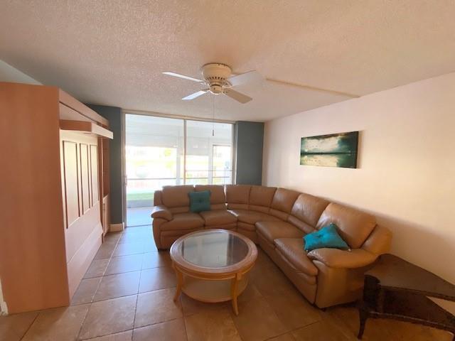 Hollybrook Golf & Tennis - Residential