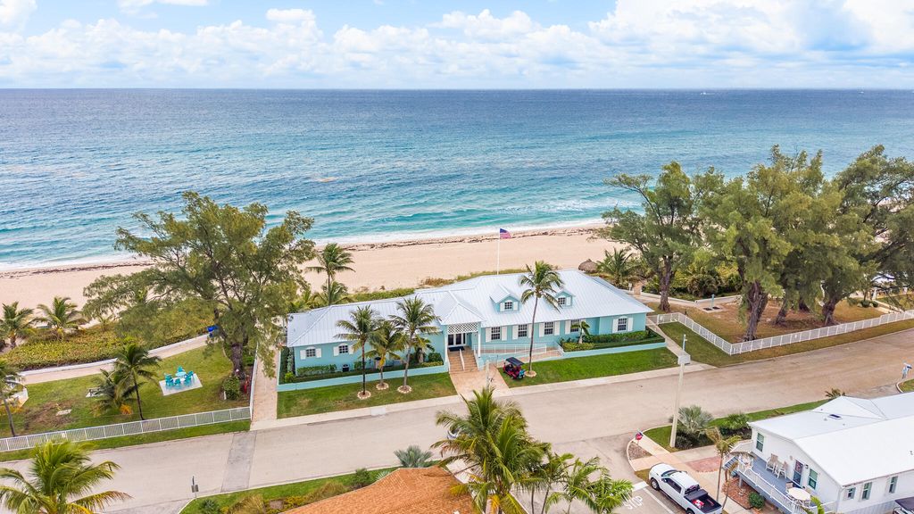 Photo of 202 N Ibis Dr #S, Briny Breezes, FL 33435 (MLS # R11162469)